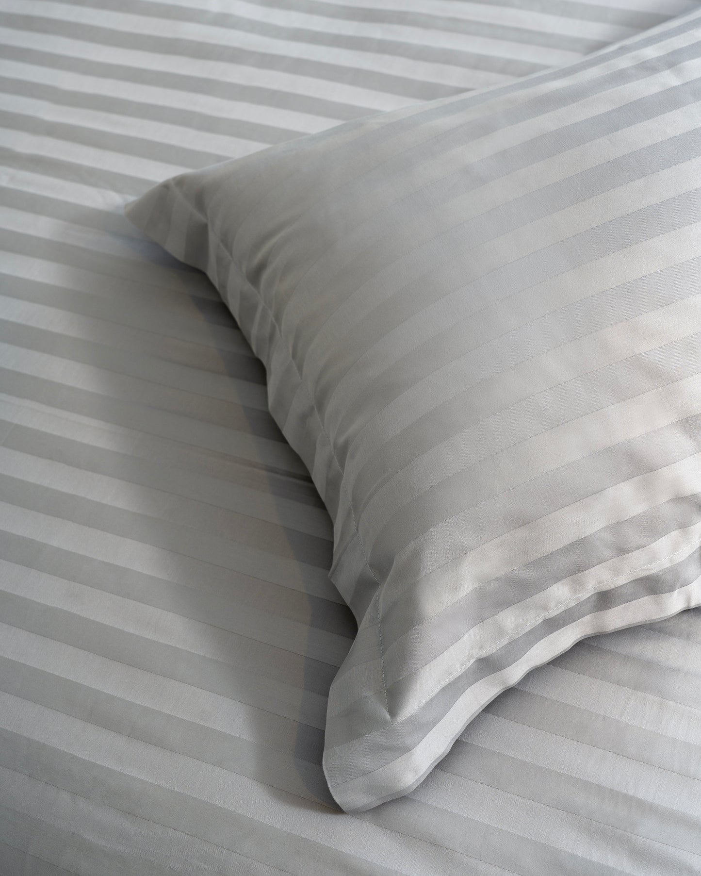 Italian Jacquard 400 TC Cotton Bed Sheet Set