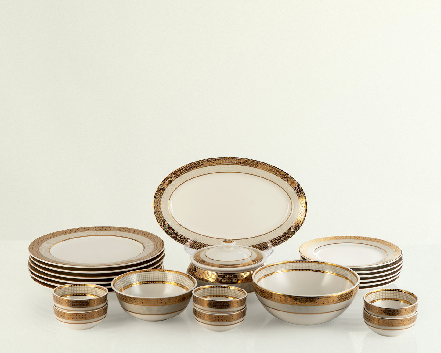 Dru Collection Porcelain Dinner Set with 24K Gold Ascent