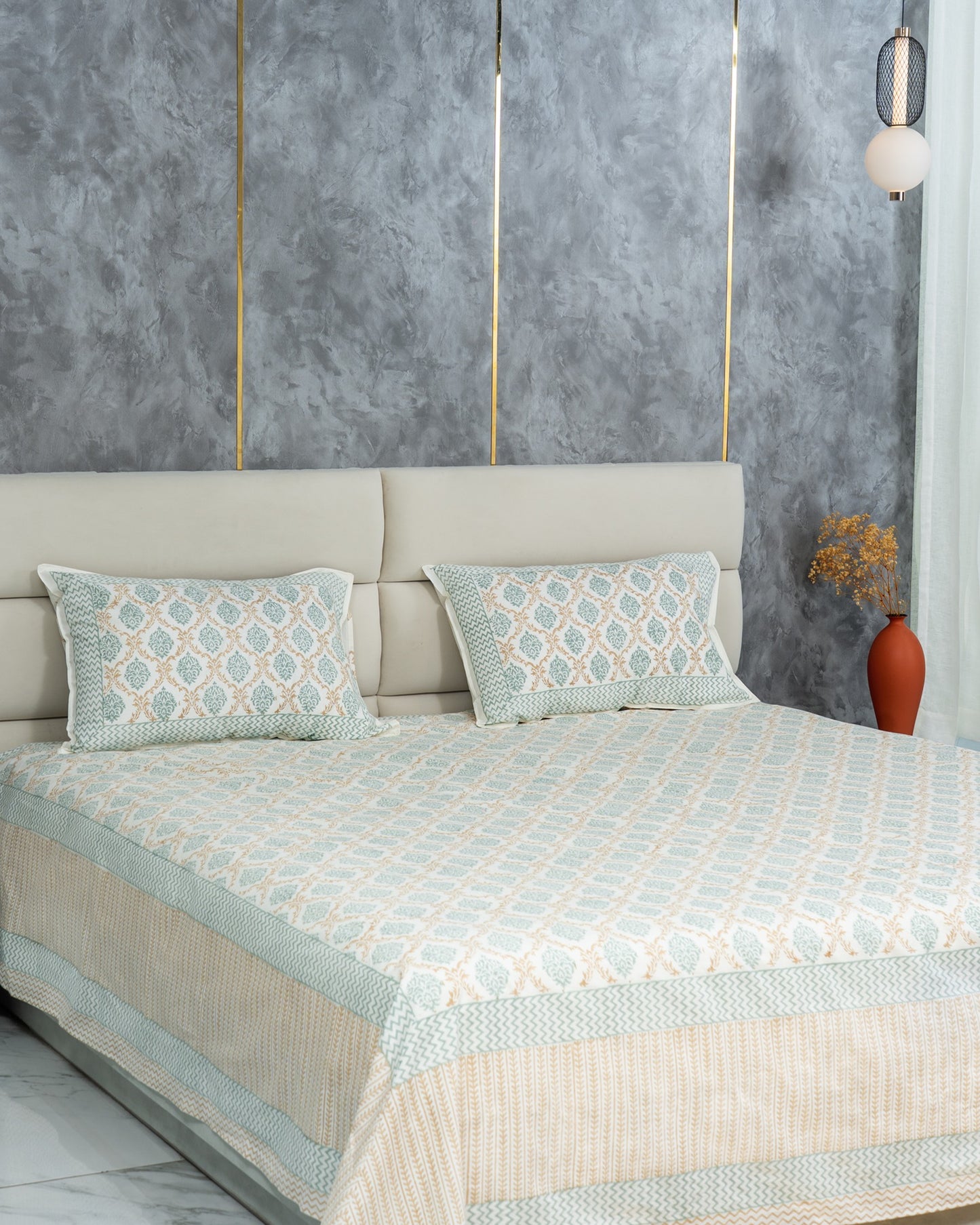 Ruby Mughal Jaal Cotton Bed Sheet Set – Ruby (D4)