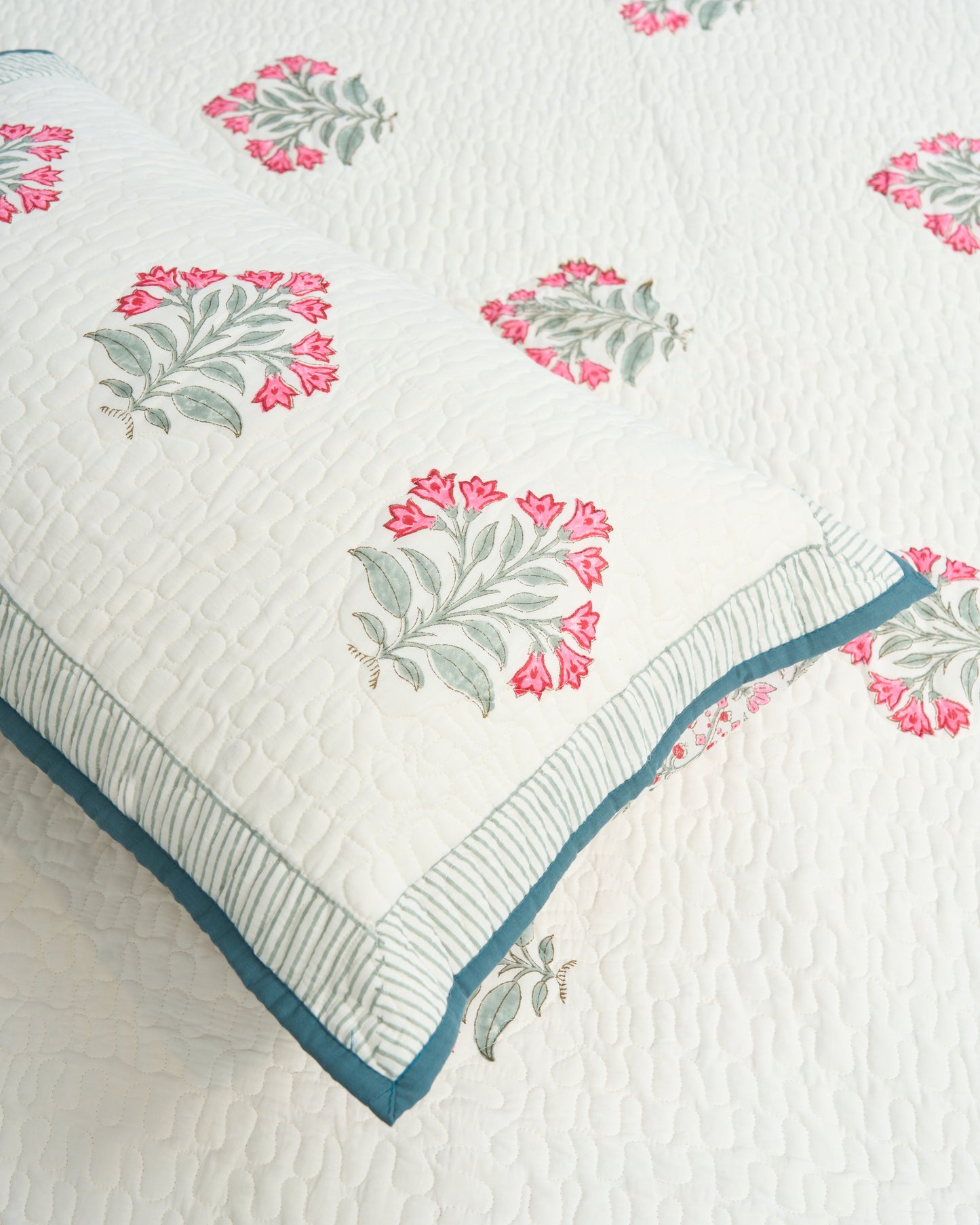 Rasa 100% Premium Mulmul Cotton Hand Block Print Quilted Bed Cover