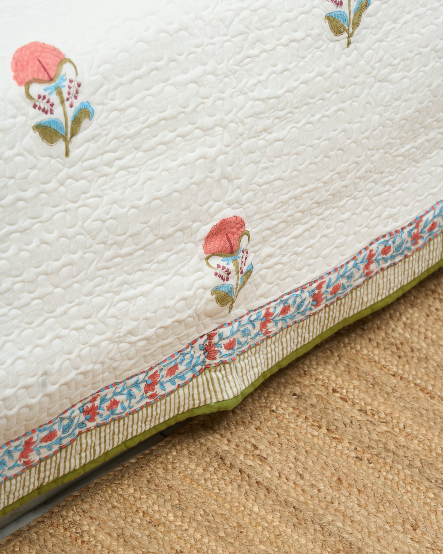 Rasa 100% Premium Mulmul Cotton Hand Block Print Quilted Bed Cover
