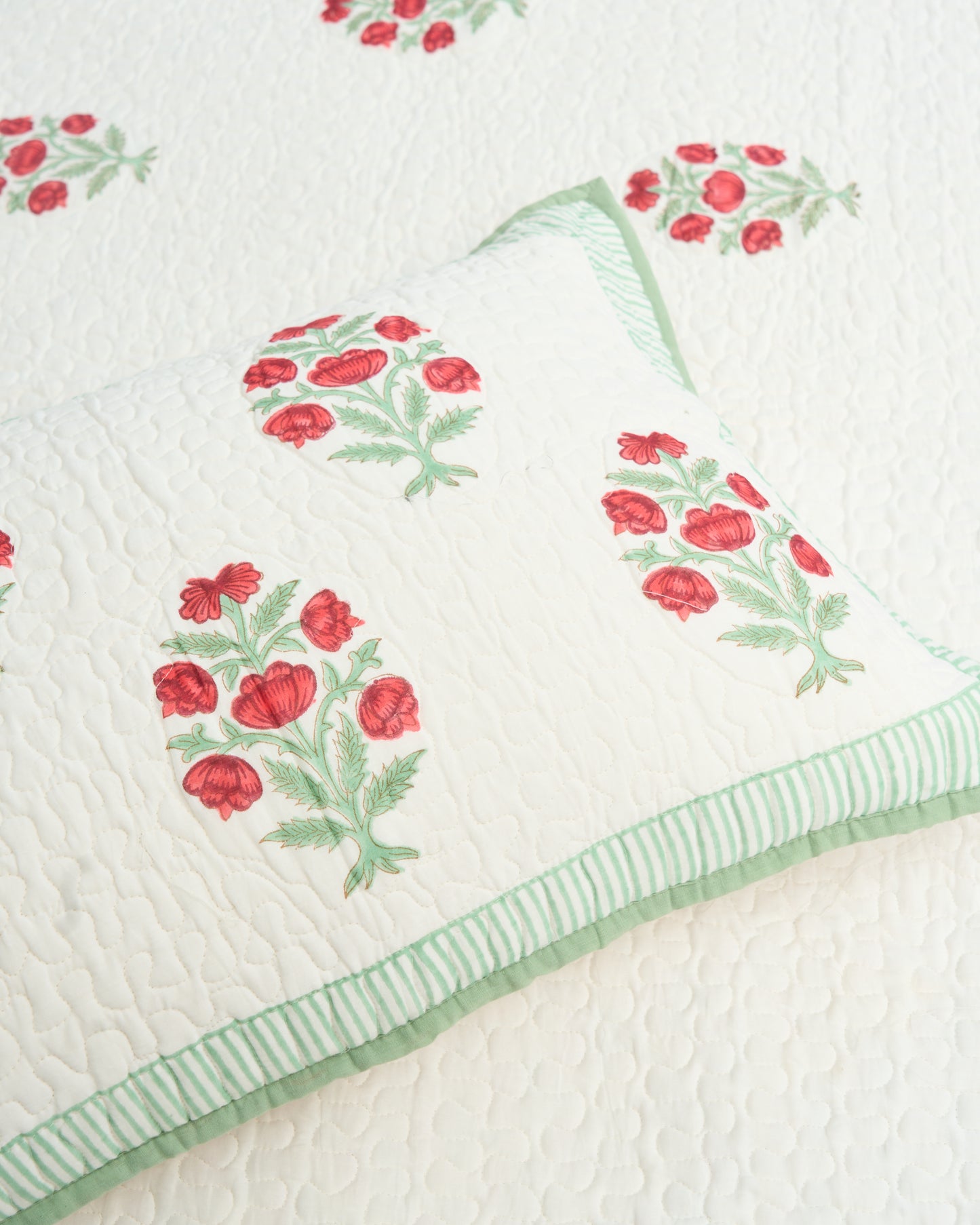 Rasa 100% Premium Mulmul Cotton Hand Block Print Quilted Bed Cover