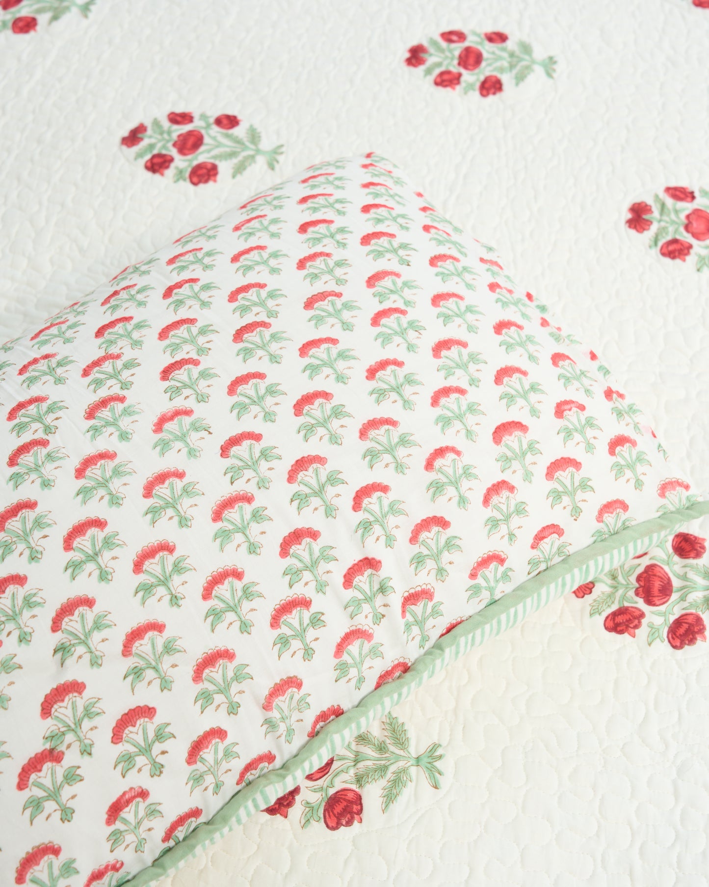 Rasa 100% Premium Mulmul Cotton Hand Block Print Quilted Bed Cover