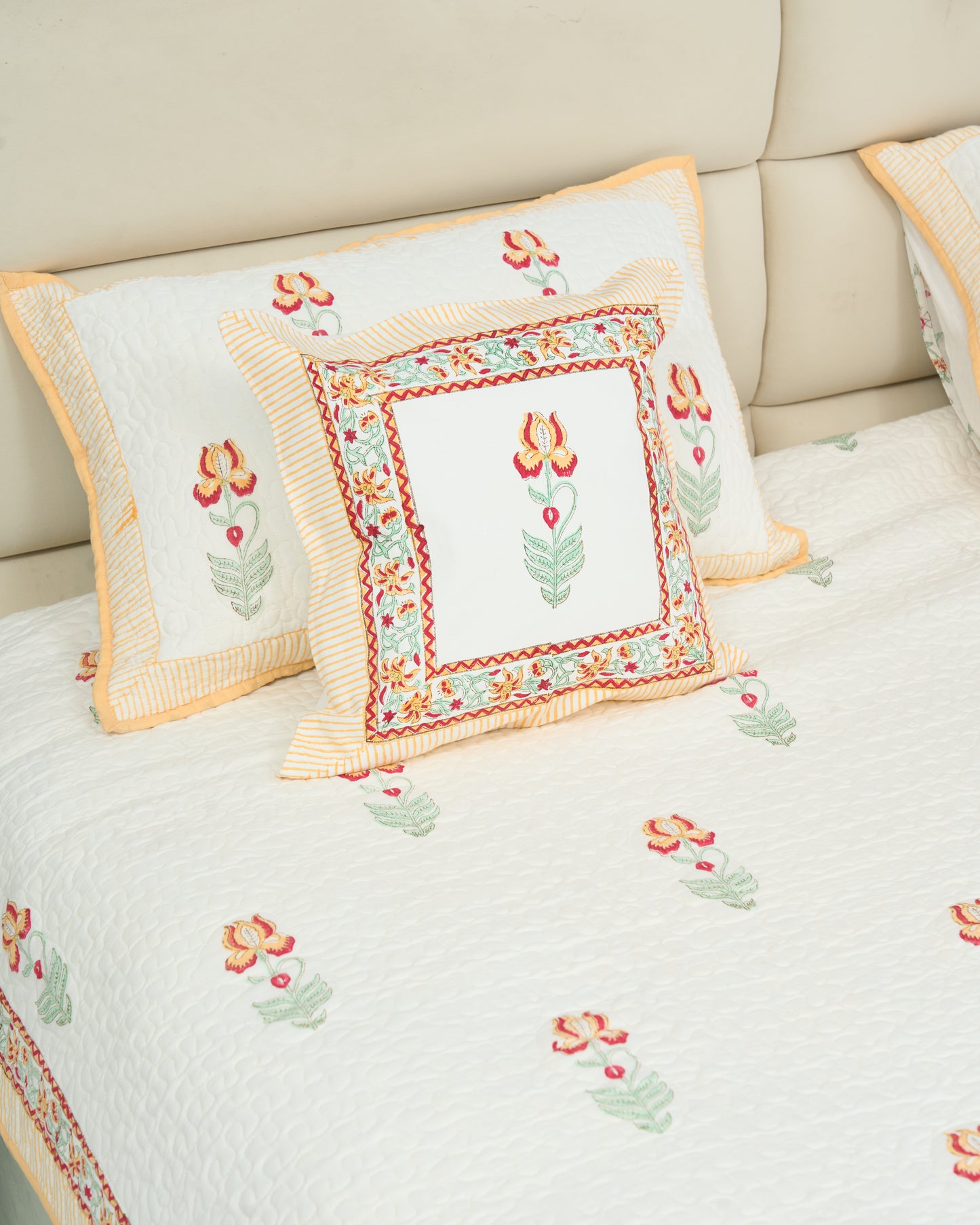 Rasa 100% Premium Mulmul Cotton Hand Block Print Quilted Bed Cover