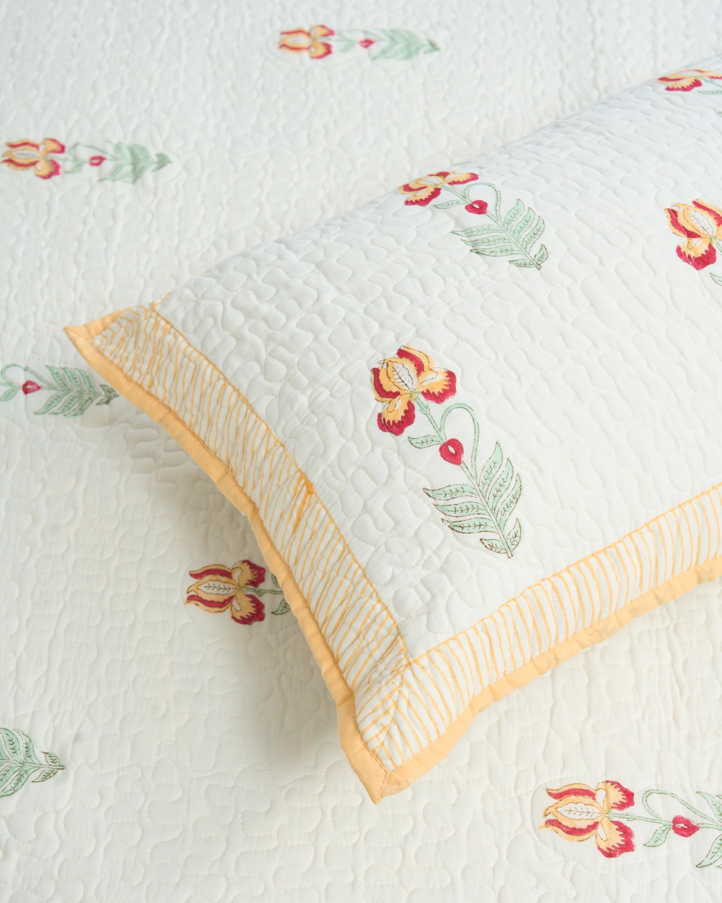 Rasa 100% Premium Mulmul Cotton Hand Block Print Quilted Bed Cover