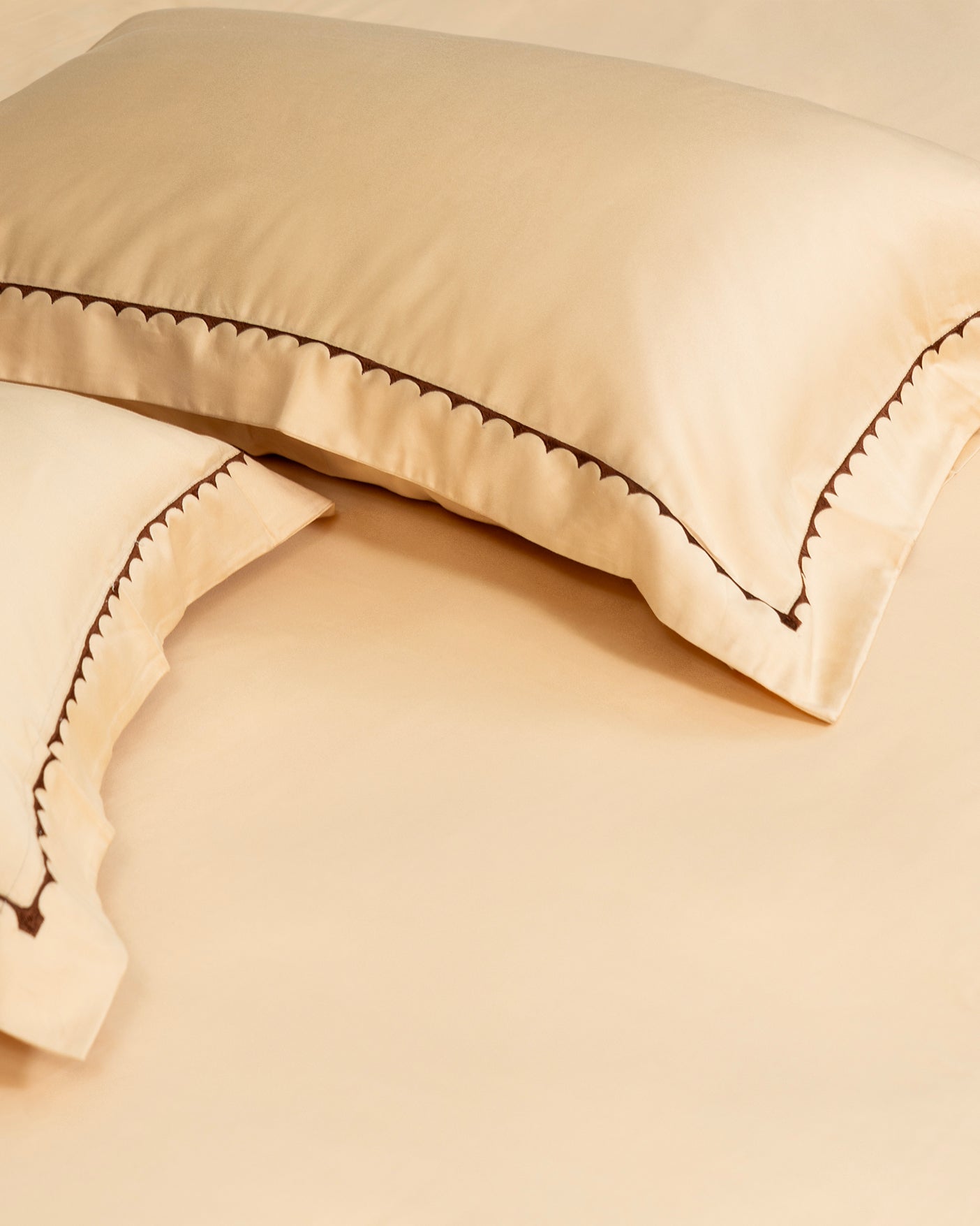 KEFI – 400 TC EMBROIDERED BEDSHEET SET (100270)