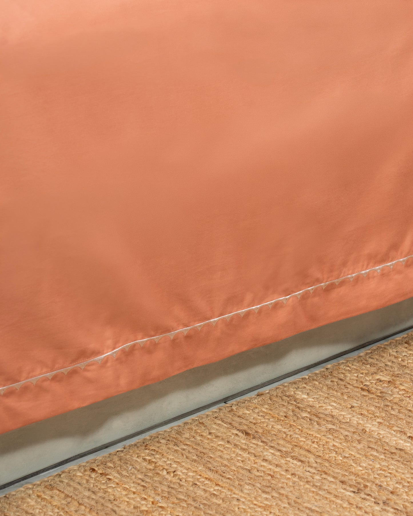 Keefi - Seren Curve 100% Cotton 400 Tc Embroidered Bedsheet Set.