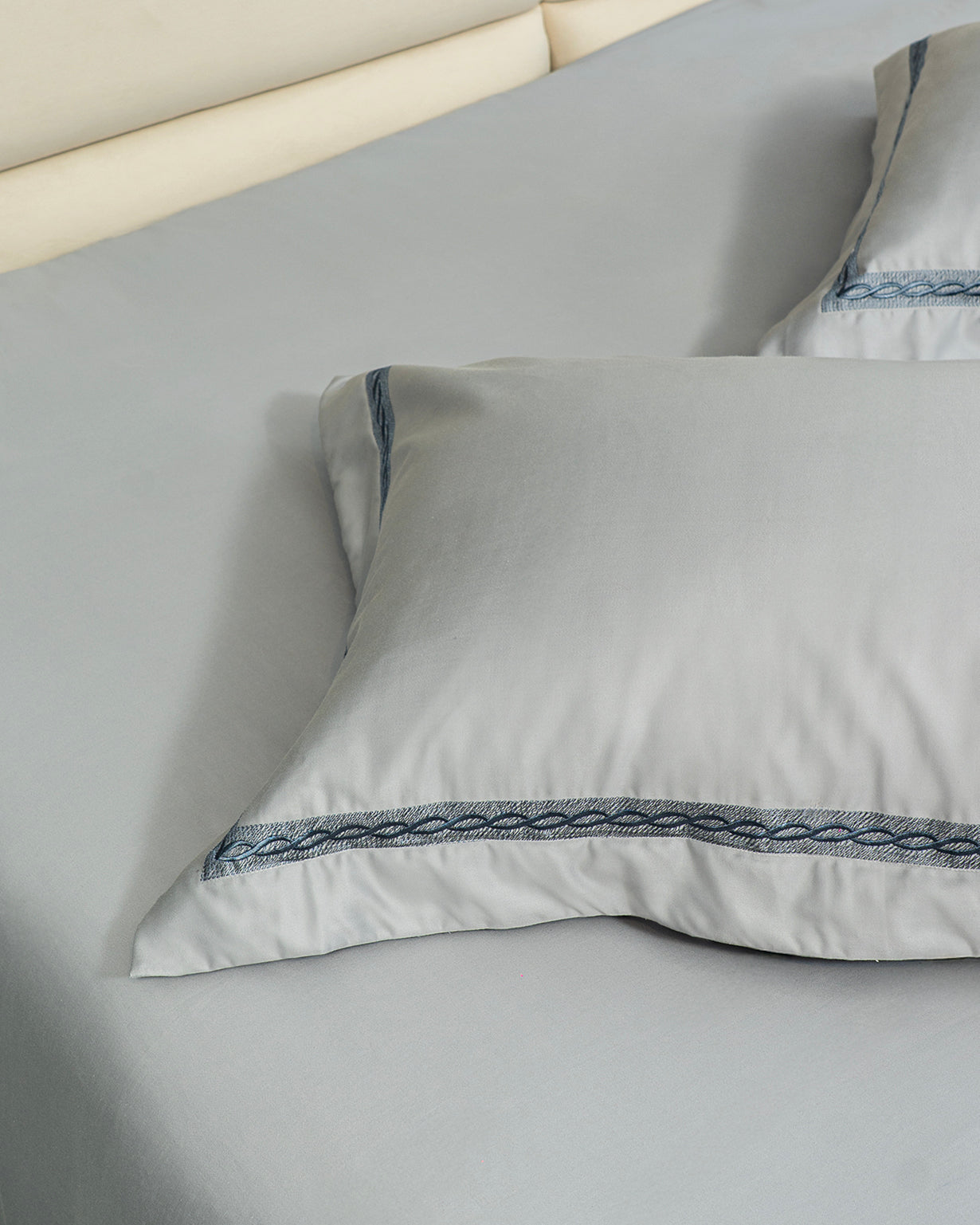 RESERVER – 500 TC Embroidery Bedsheet Set (100291)