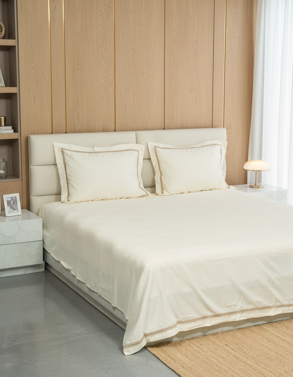 Resver - Majestic Interlace 100% Cotton 500 TC Embroidery Bedsheet Set.