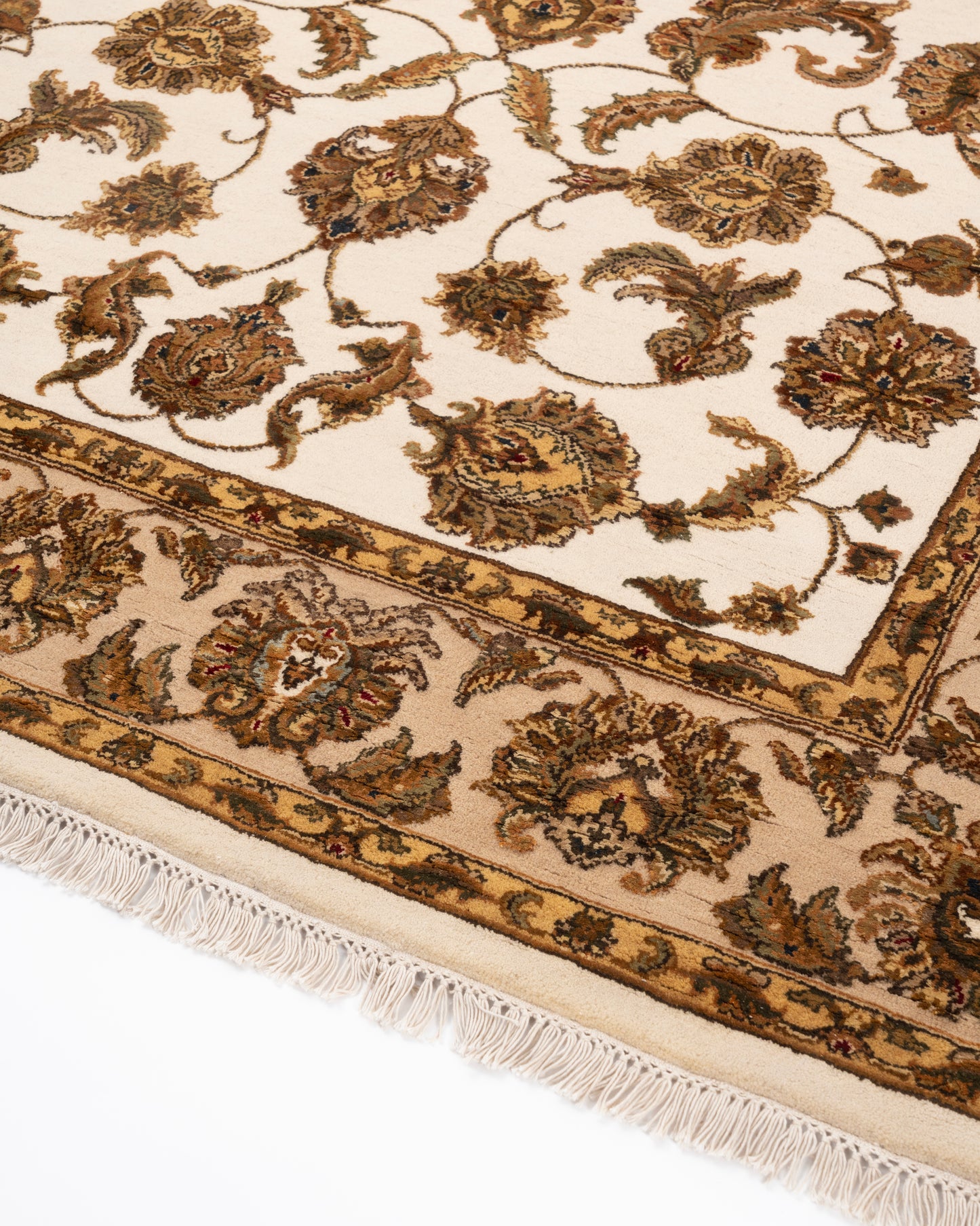 Majestic vine wool silk carpet - Ivory camel