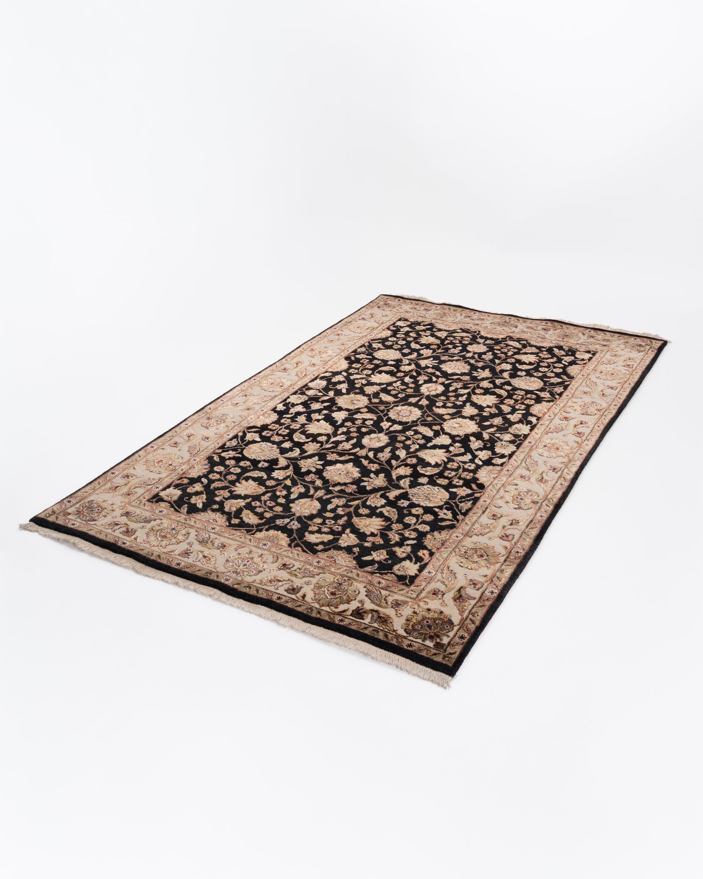 Majestic vine wool silk carpet - Black Ivory