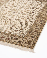 Regal Elegance Wool Silk Carpet - Ivory Camel
