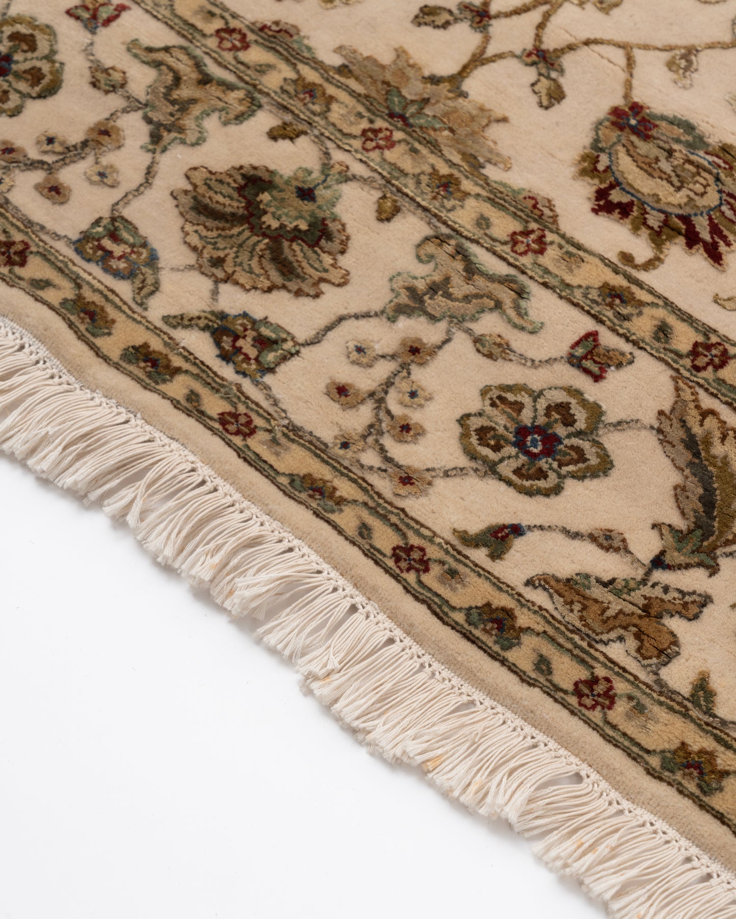 Regal Elegance Wool Silk Carpet - Ivory