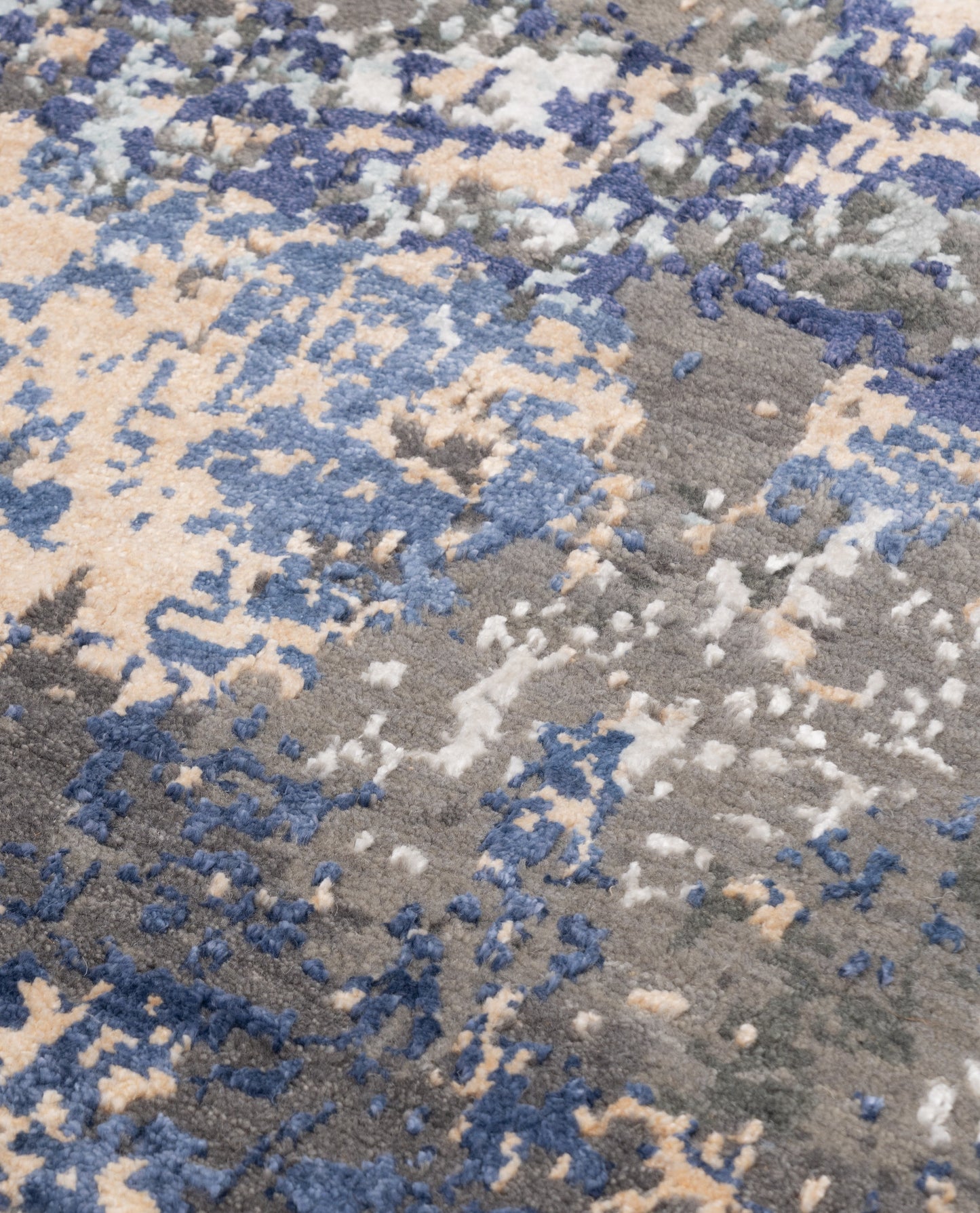 Abstract Modern Wool Viscos Carpet