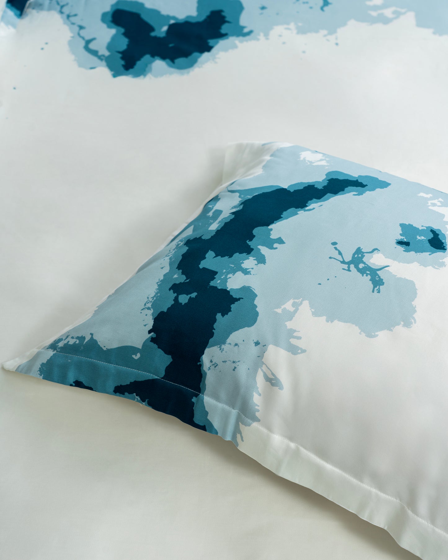 Elysian 600 TC Printed Bedsheet (D10)