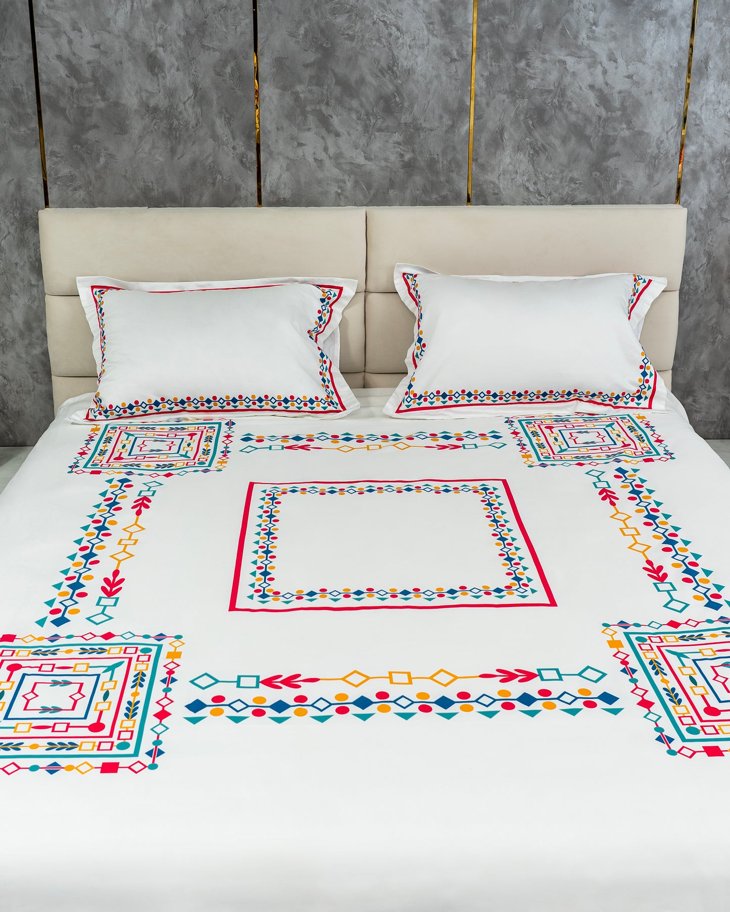 Elysian – 600 TC Printed Bedsheet (D15)
