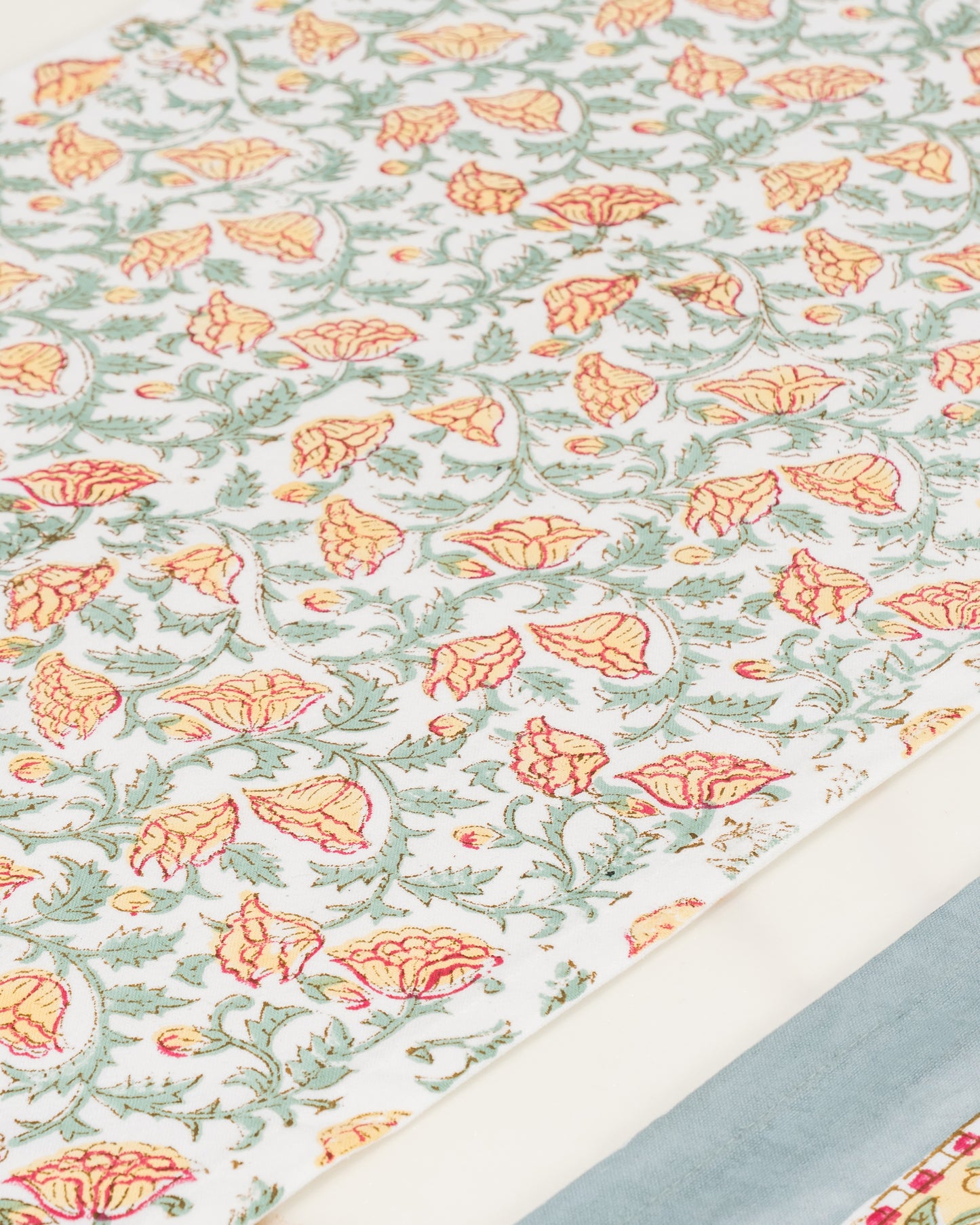 Titiksa Table Runner Set D3