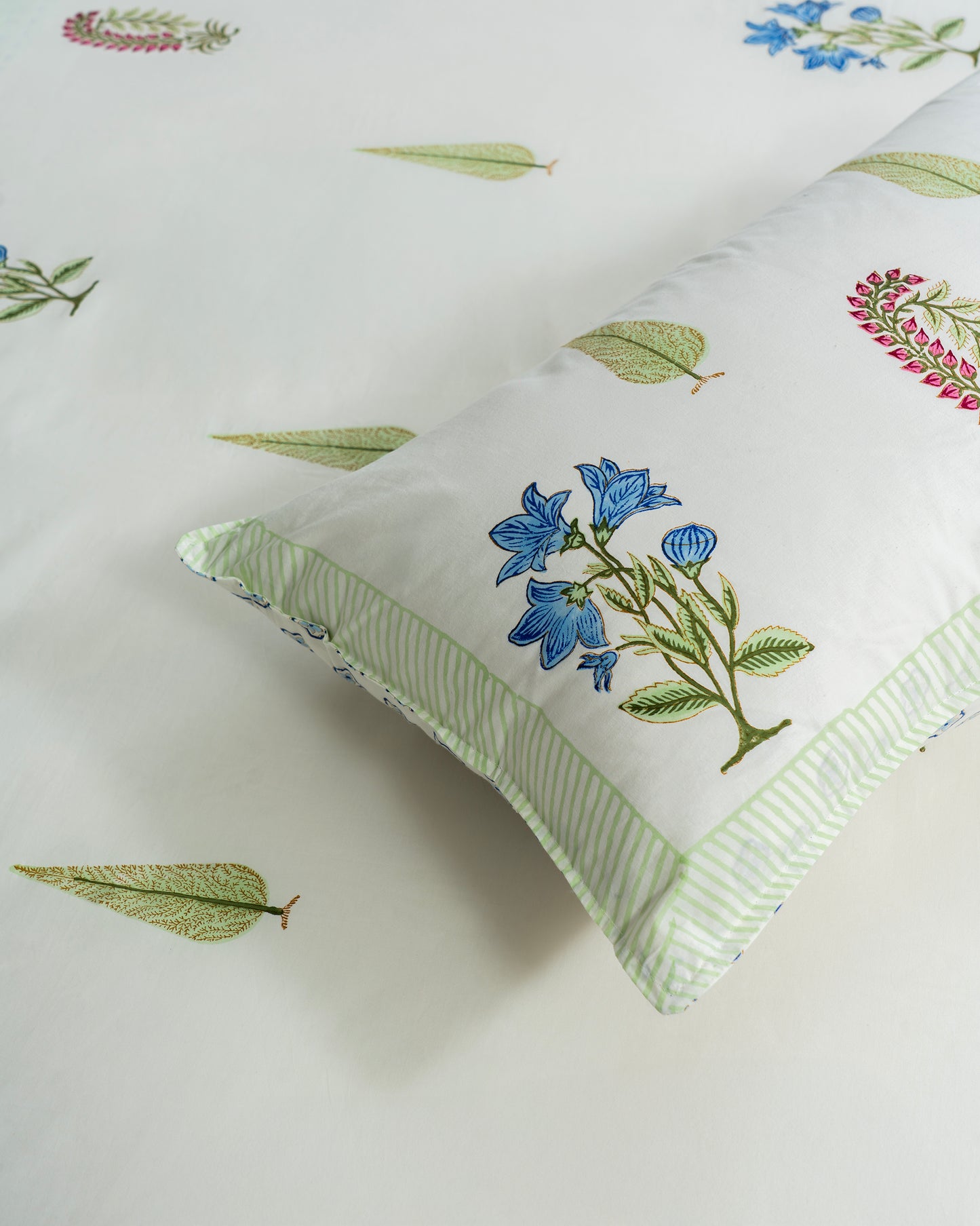 Emerald – Handblock Print Bed Sheet Set (D4)