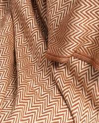 Soft Acrylic Wavy-Pattern Throw - Amitie