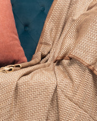 Soft Acrylic Wavy-Pattern Throw - Amitie