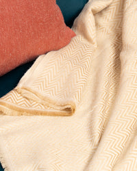 Soft Acrylic Wavy-Pattern Throw - Amitie