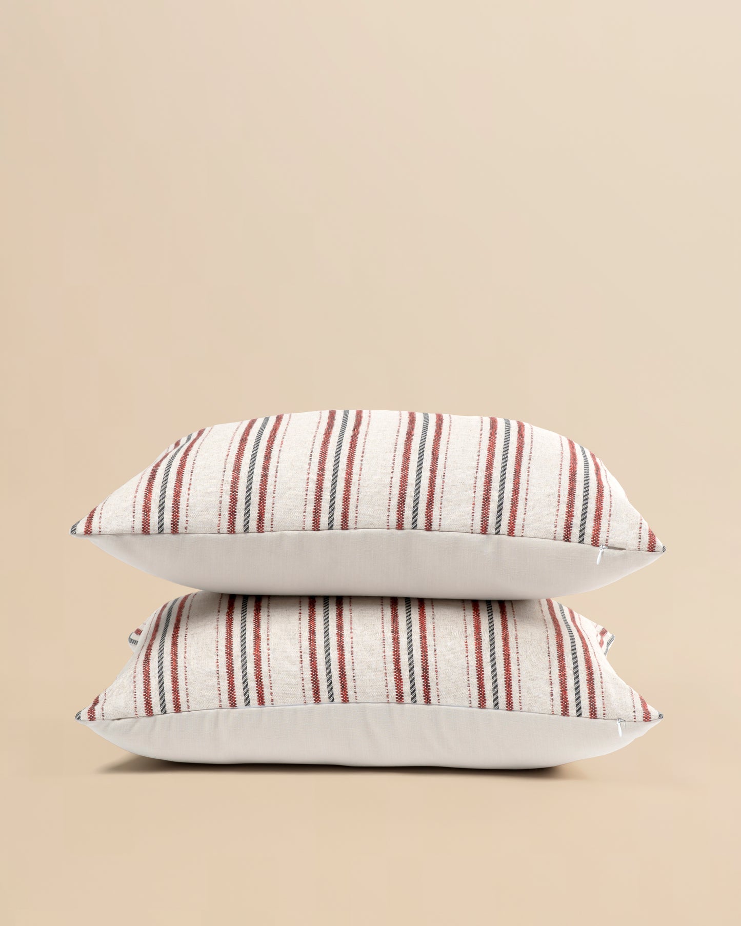 Handwoven Farmhouse-Style Cushion - Indiana 106