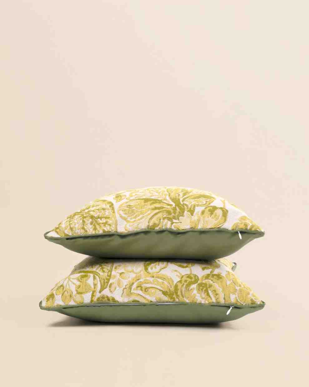 Elegant Jacquard Botanical Cushion - Davina 101