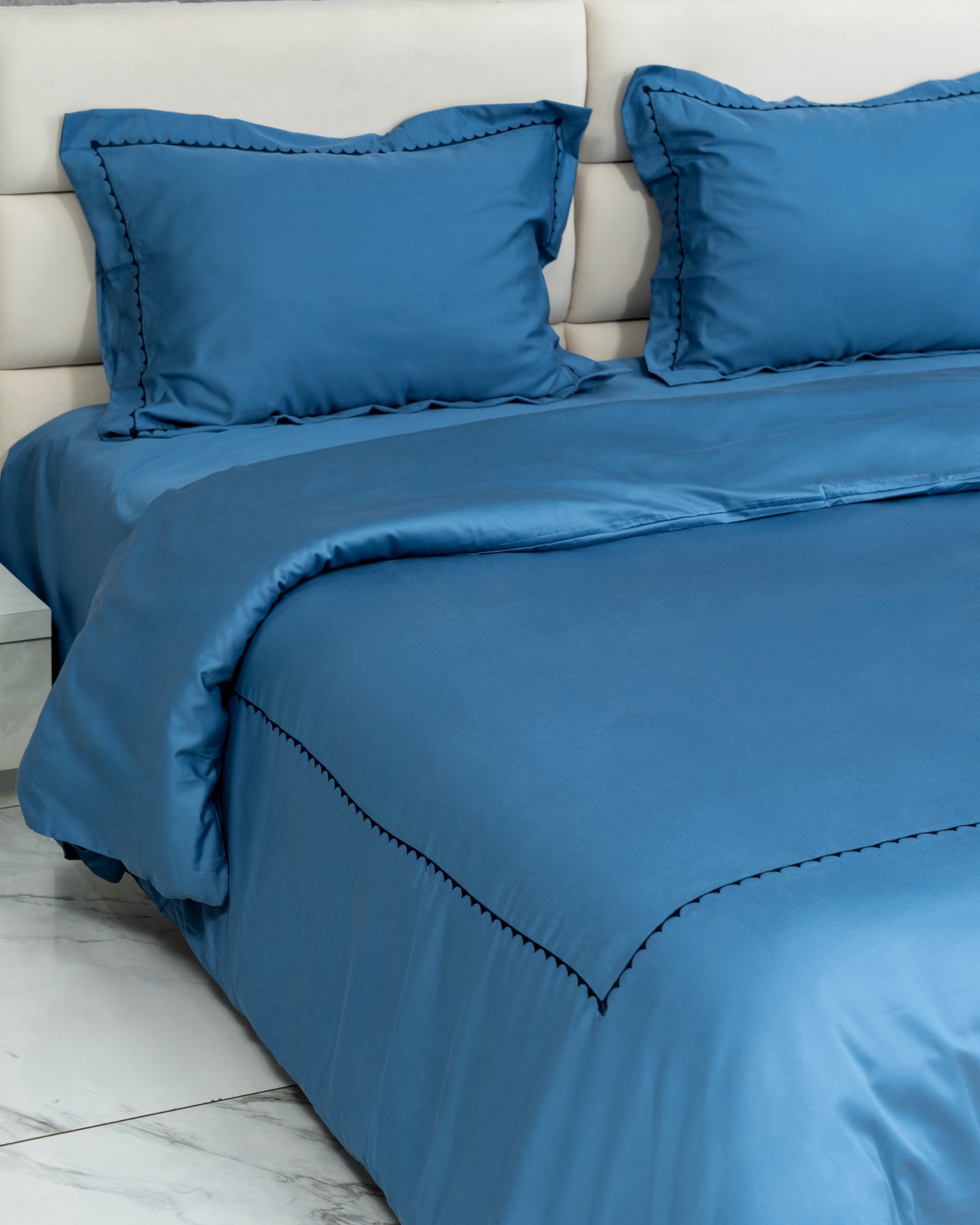 KEFI – 400 TC Embroidery Duvet Cover