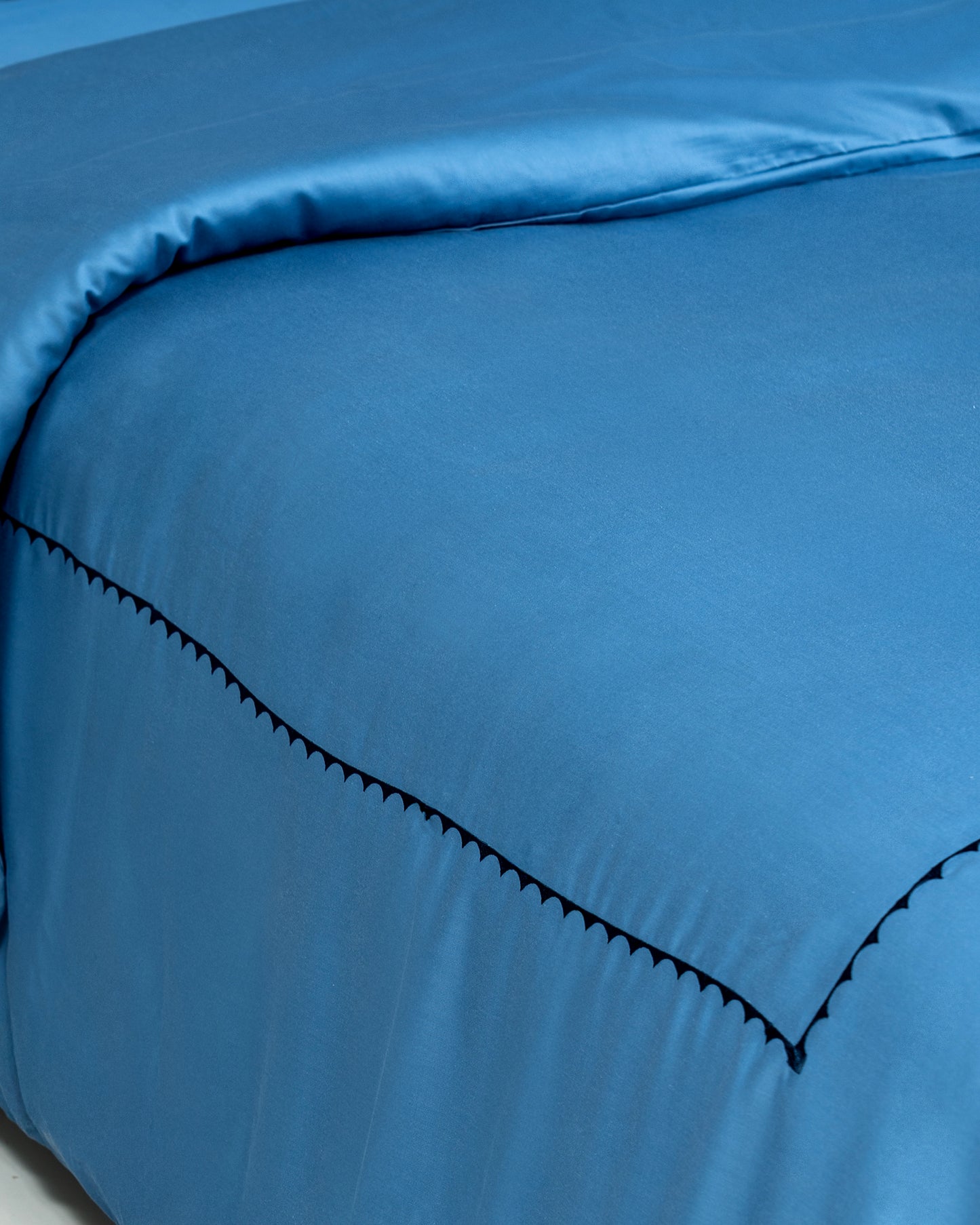 KEFI – 400 TC Embroidery Duvet Cover
