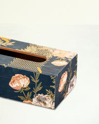 Traditional Tissue Box – D4