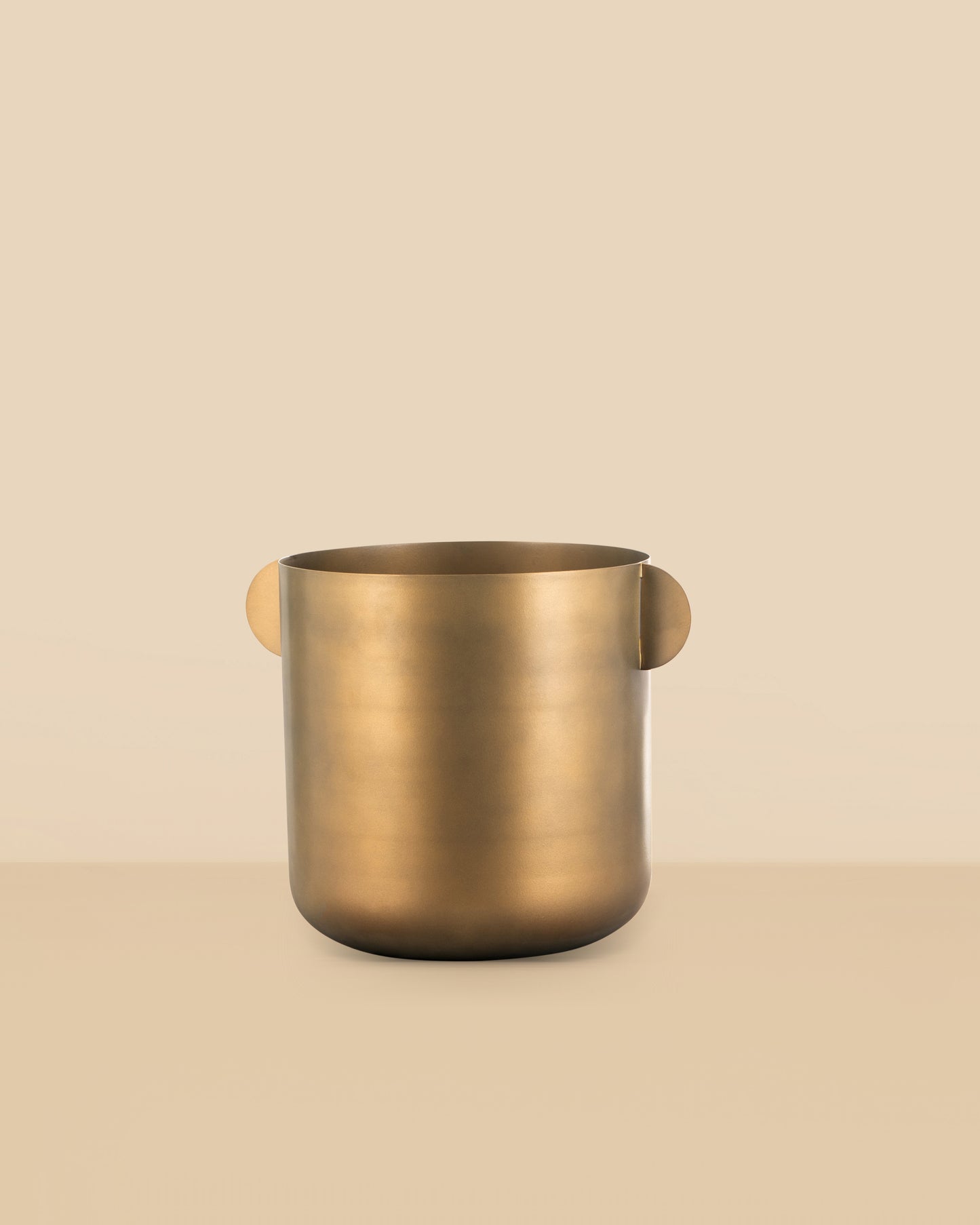 Two Ear Planter