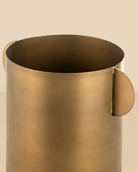 Two Ear Planter